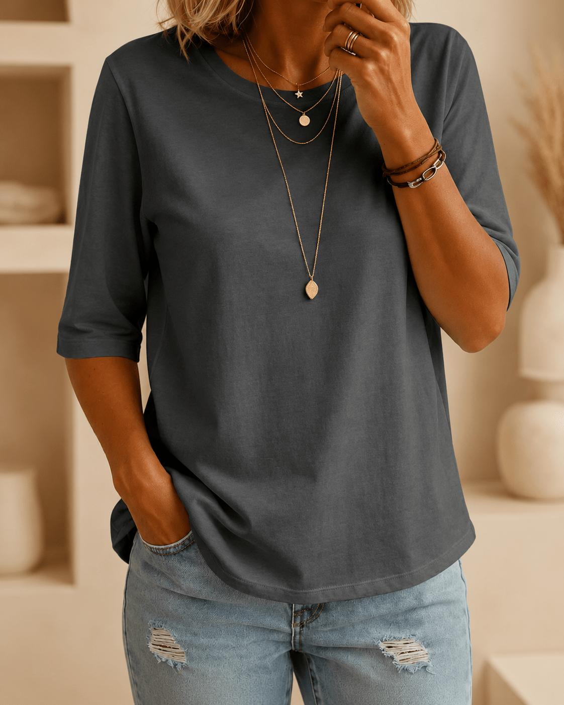 Classic | V-Neck Tee